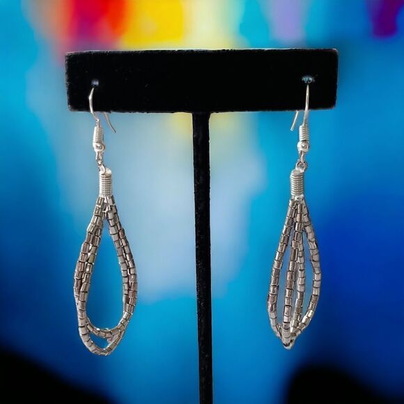 Seed Bead Silver Teardrop Earrings Silver Tone Summer Festival Dangle Sparkly. - Picture 14 of 14